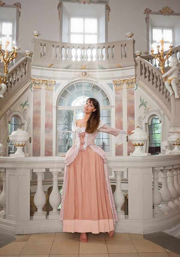 Зоя, 24 года, 0 размер груди